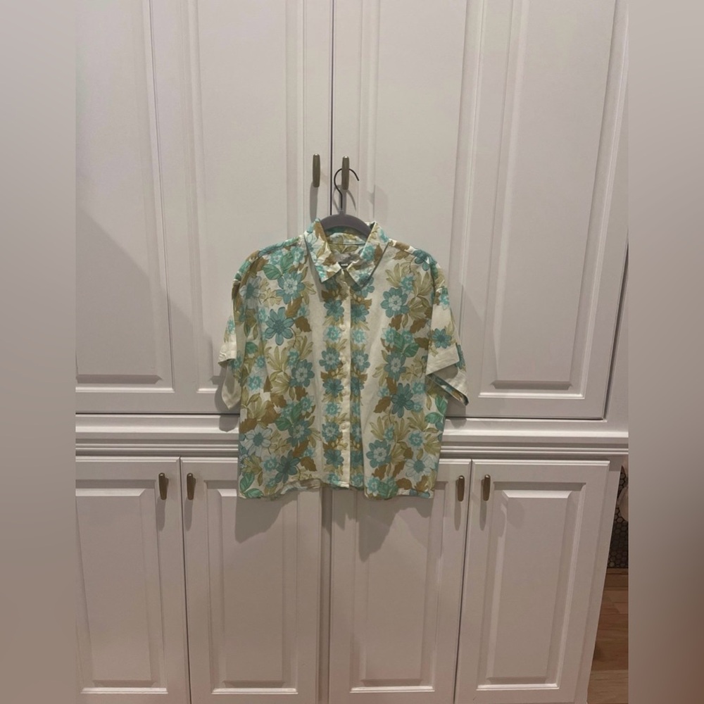 Loft: Linen Blend Button-Down Size Small Petite - image 6